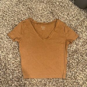 BROWN WILD FABLE CROP TOP
SIZE SMALL